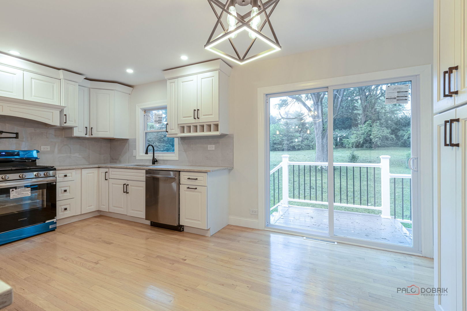16705 Wolf Road Property Photo 16