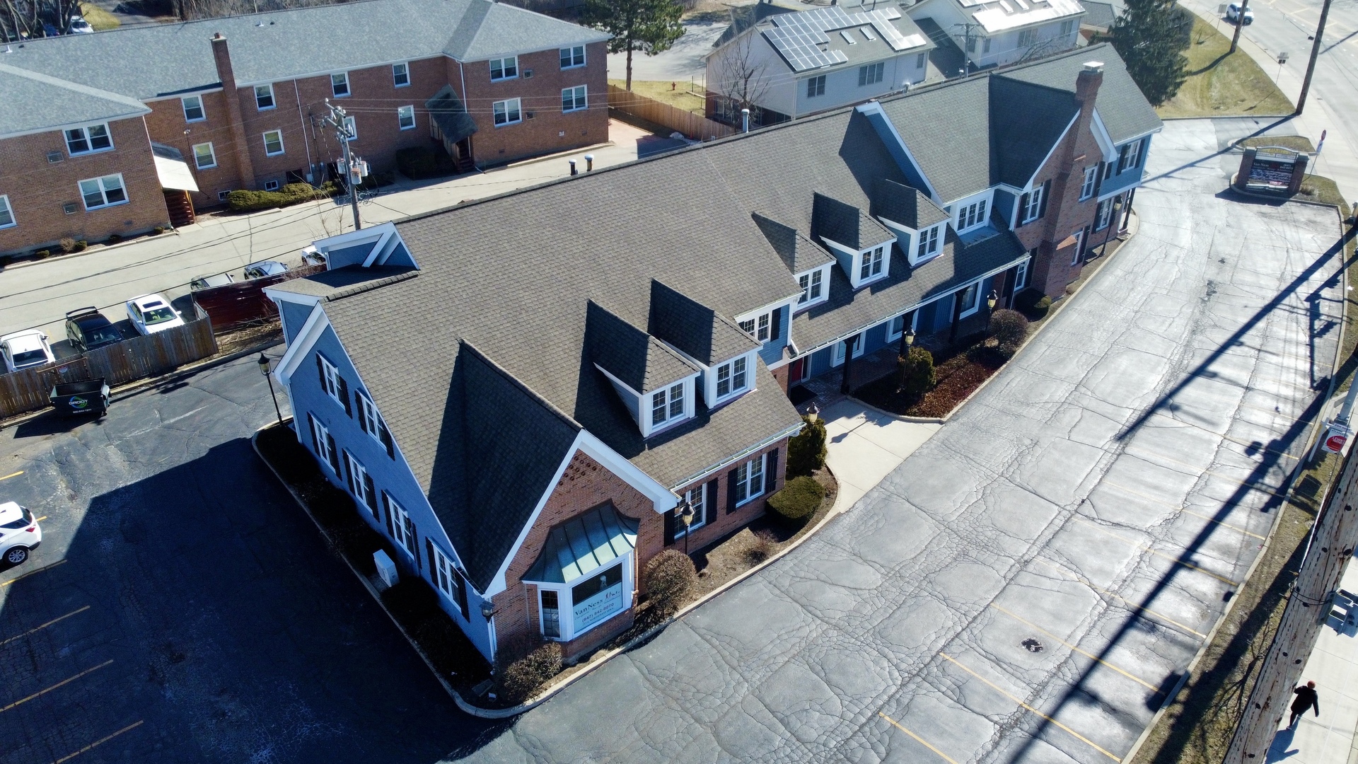 215 S Northwest Highway Property Photo 1