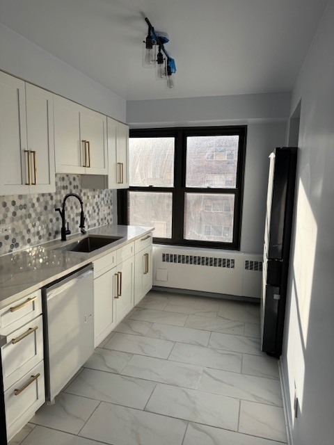 6118 N Sheridan Road 407 Property Photo 7