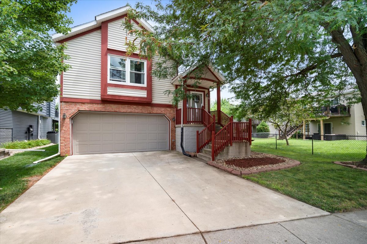 23 Parkshores Drive Property Photo 1
