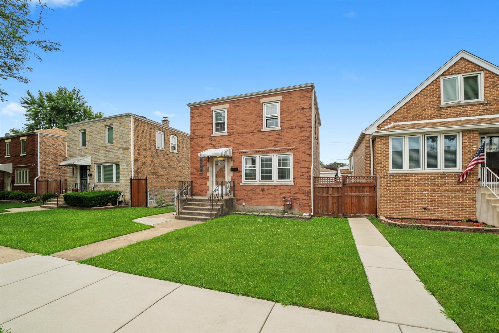 5308 S Keeler Avenue Property Photo 1