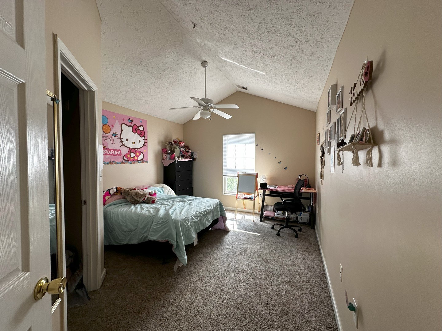 1901 N Lincoln Avenue 316 Property Photo 8