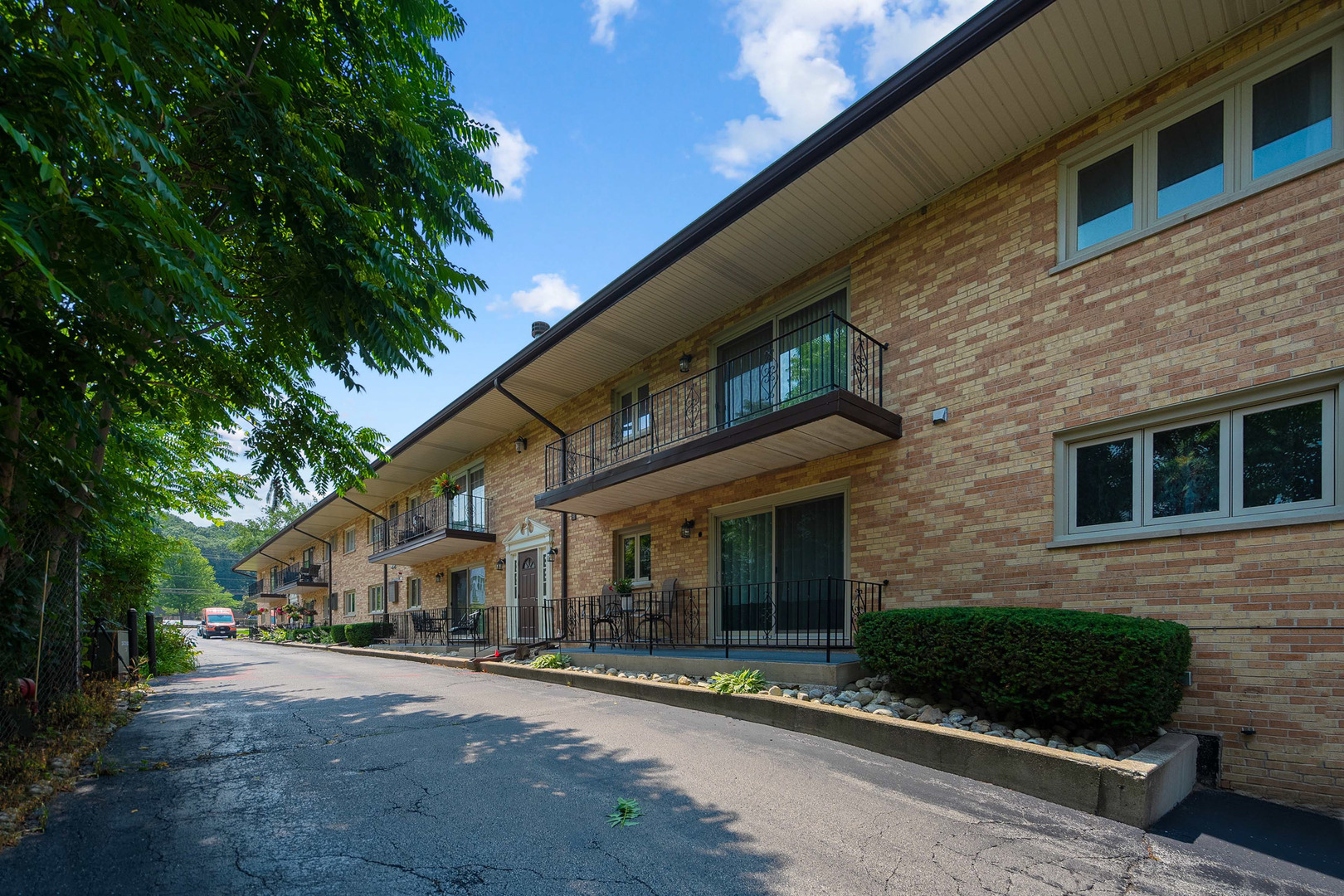 8996 Archer Avenue 2d Property Photo 1