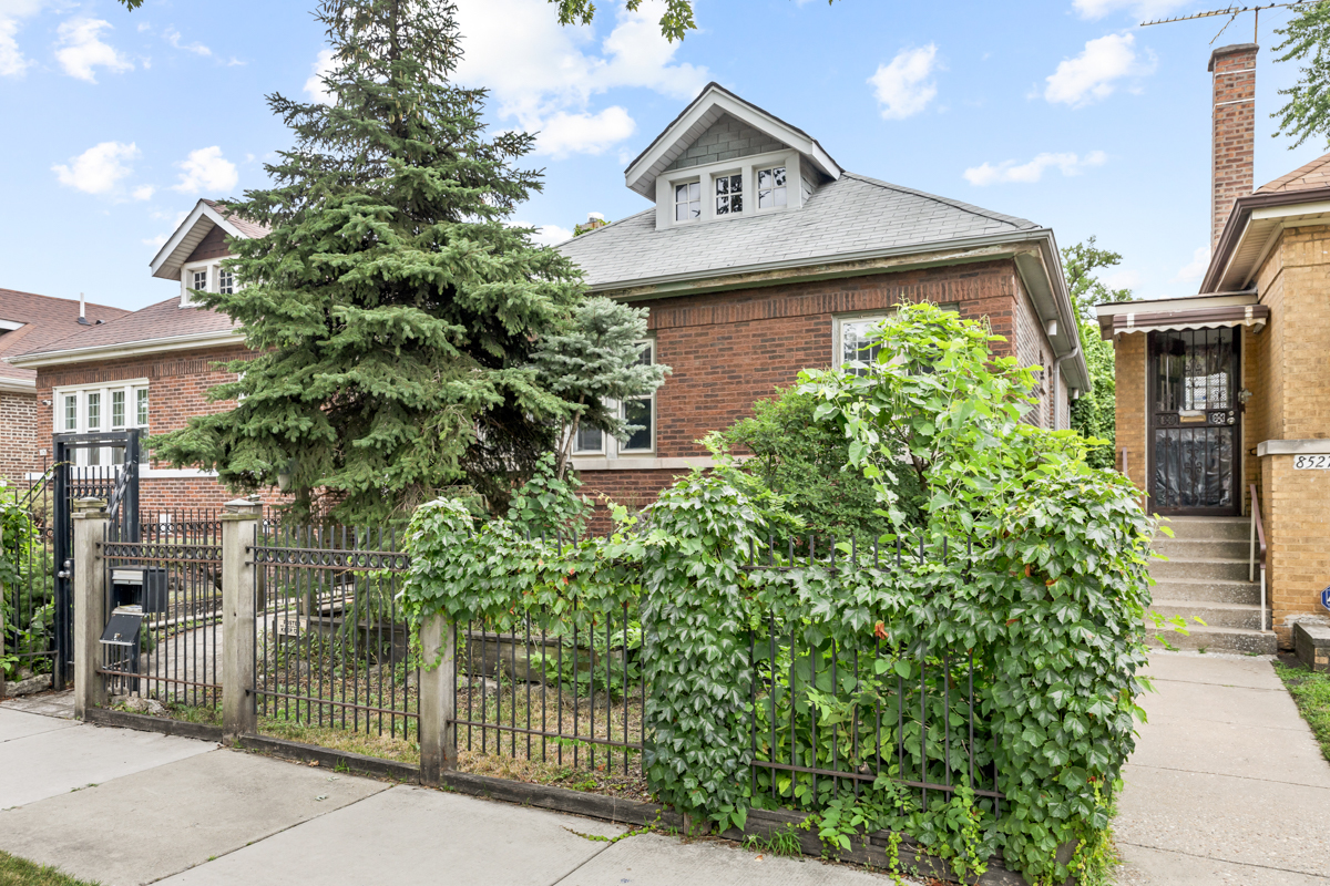 8525 S Euclid Avenue Property Photo 1