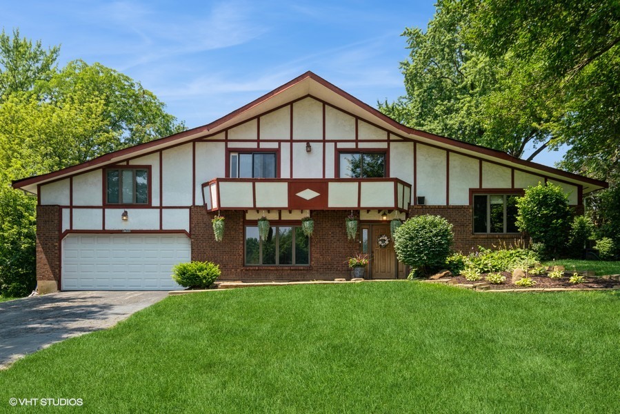 8n530 Gingerwood Lane Property Photo 1