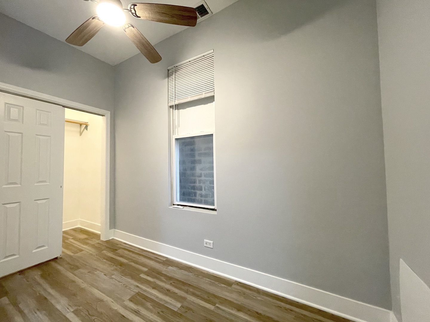 942 N Elston Avenue 2r Property Photo 6