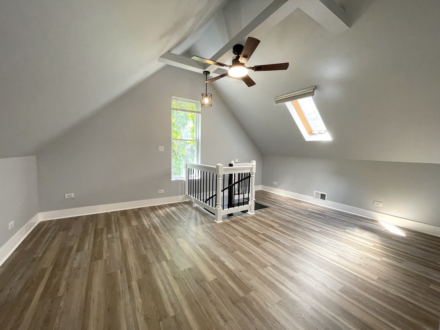 942 N Elston Avenue 2r Property Photo 7