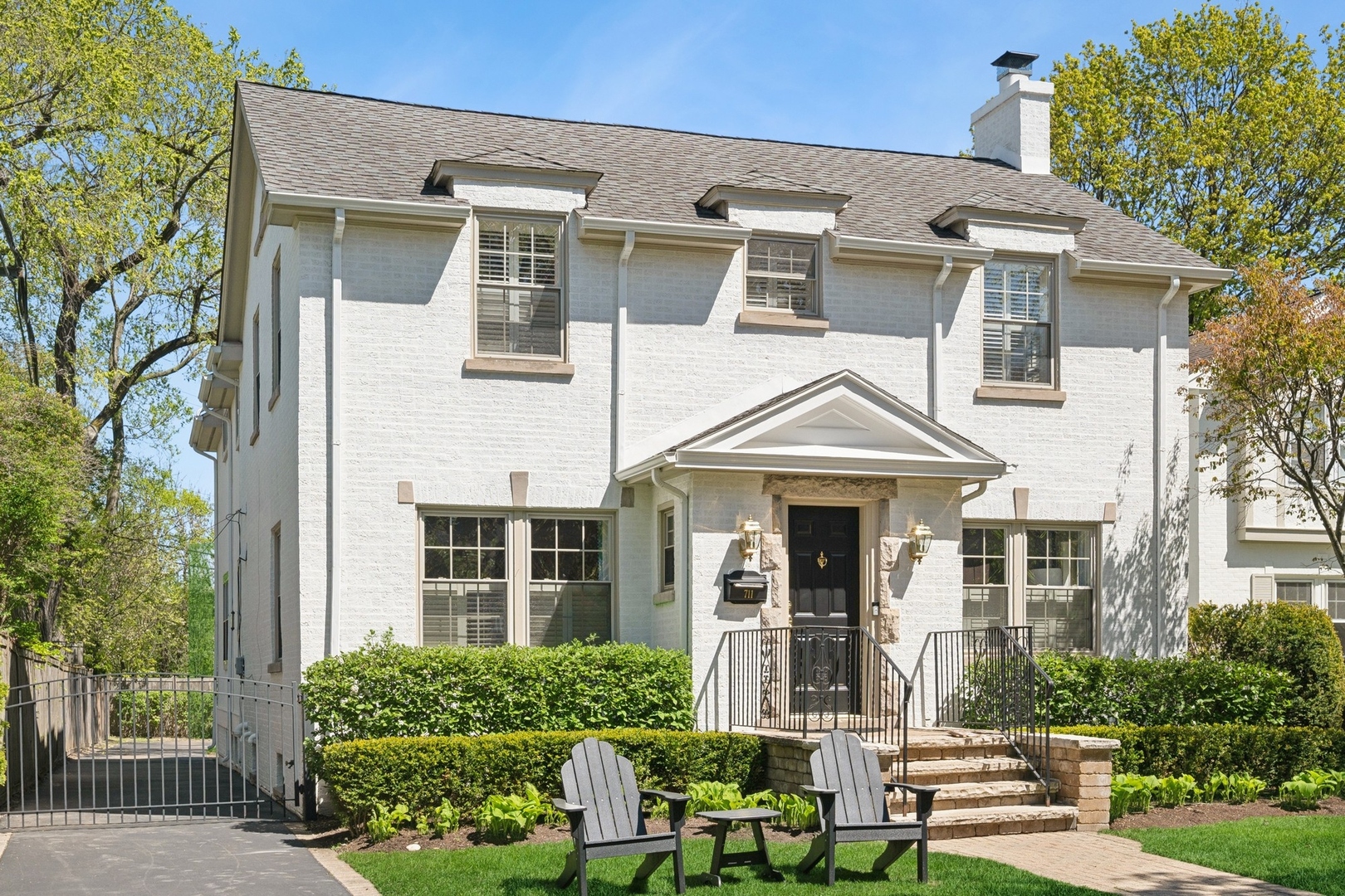 711 BRIER Street