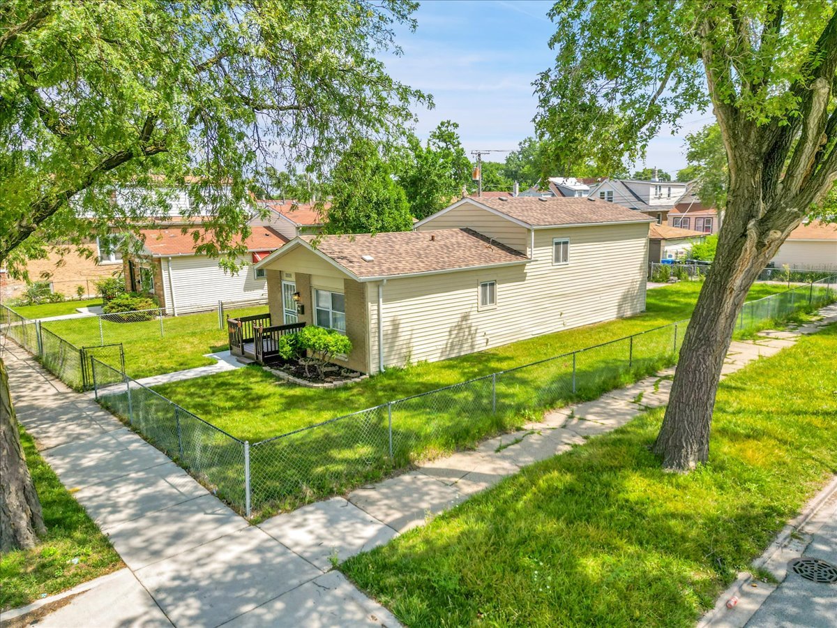 8853 S Halsted Street Property Photo 29