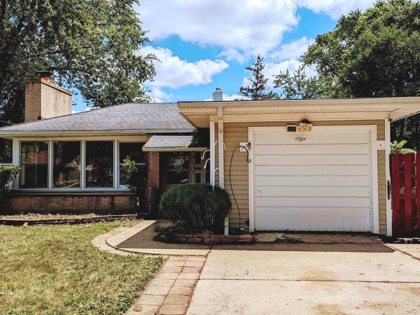 1721 Maple Street Property Photo 1