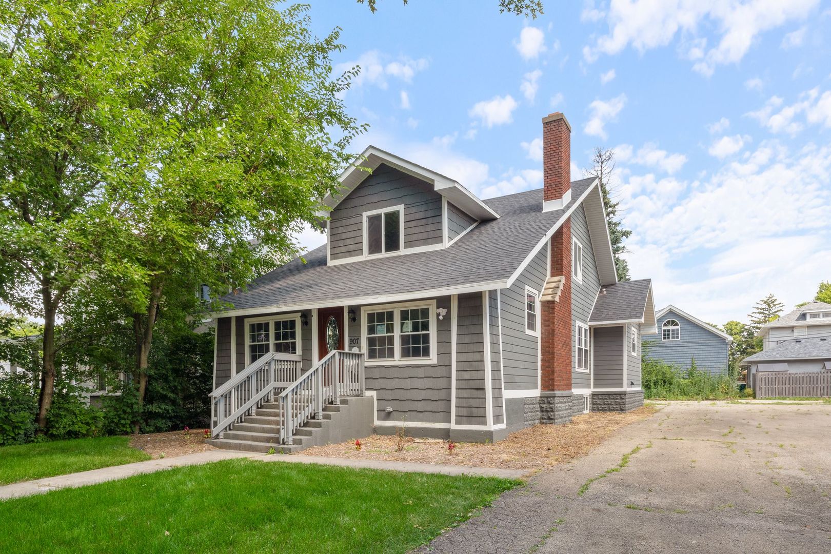 907 Glenwood Avenue Property Photo 1