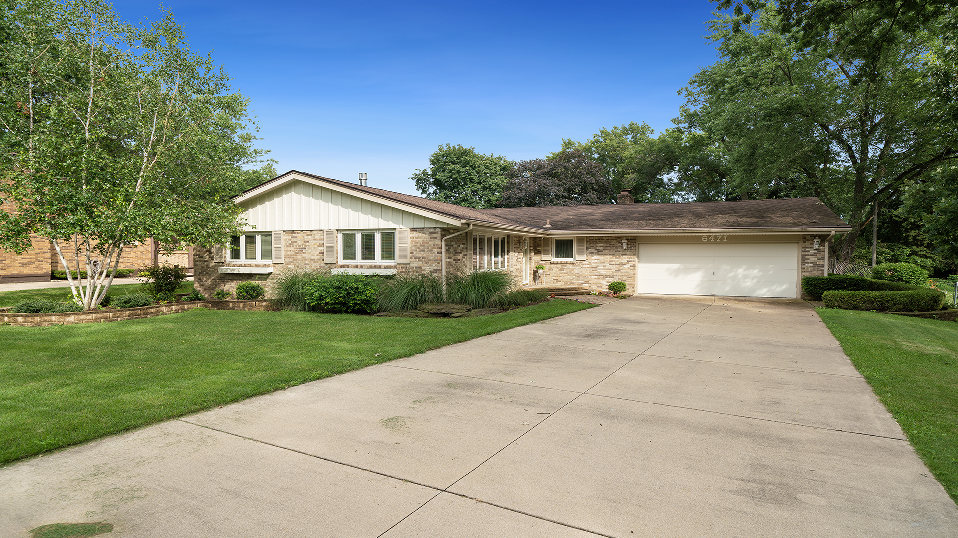 6471 Myrtle Ln Property Photo 1