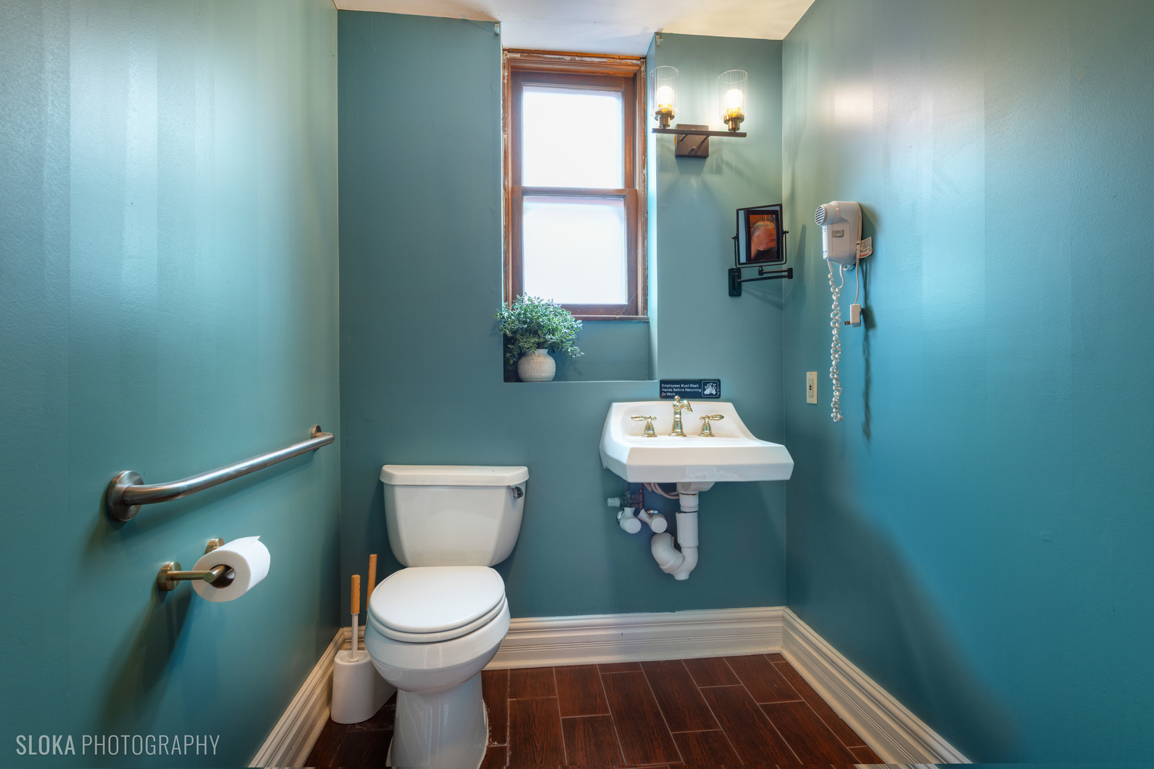 302 S Main Street Property Photo 9