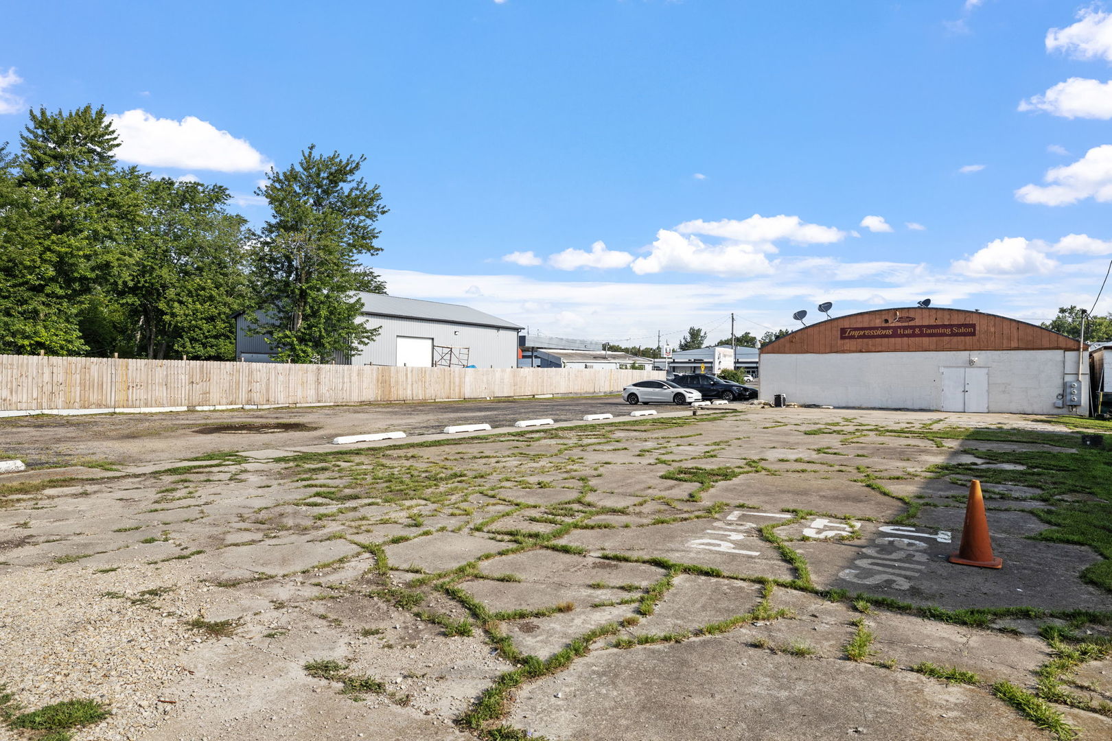 605 W Baltimore Street Property Photo 20