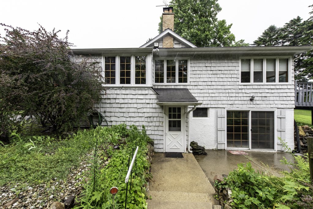 1318 Sheridan Road Property Photo 1
