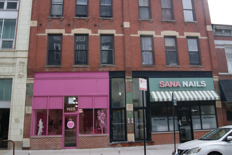1925 N Milwaukee Ave Property Photo 1