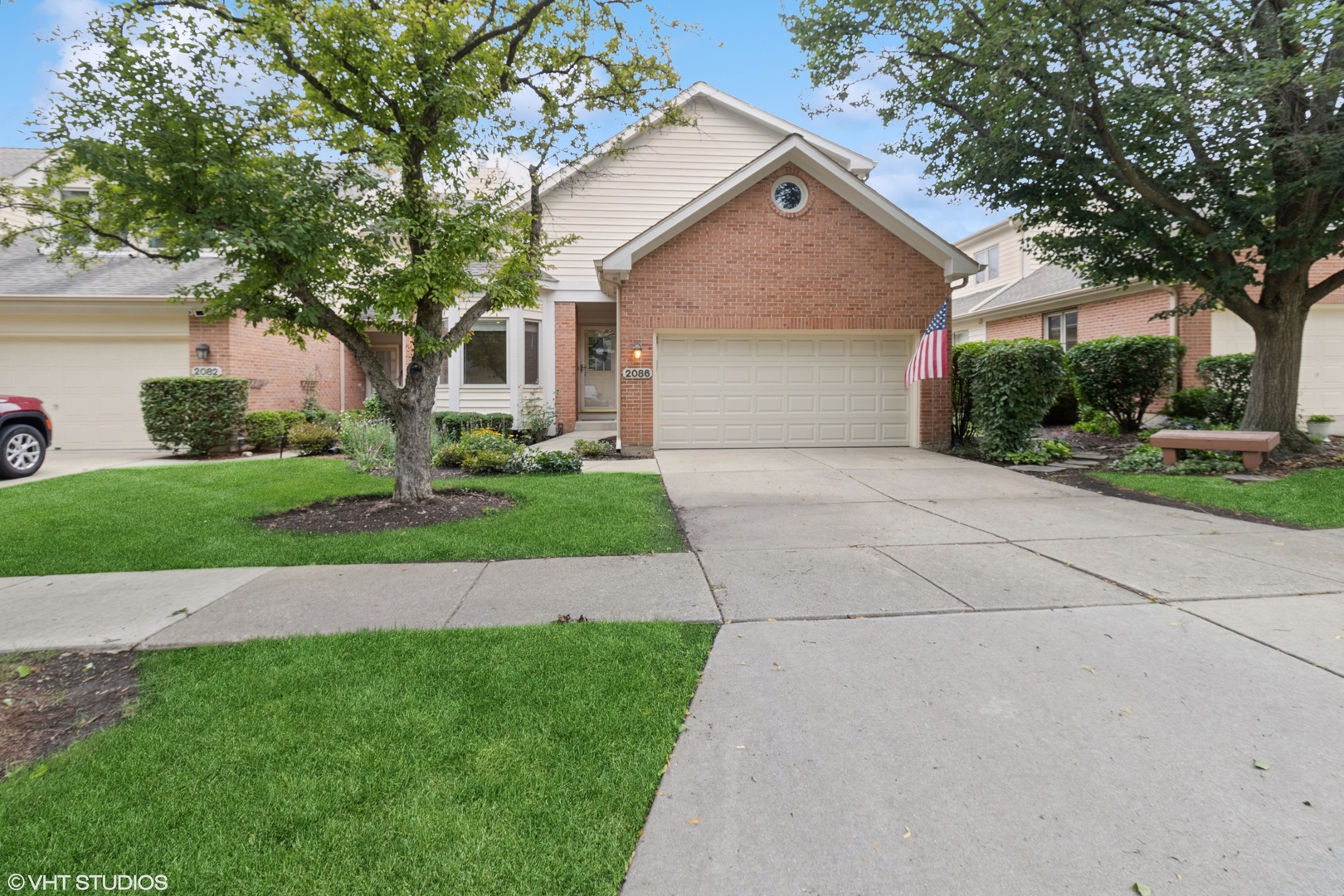 2086 Hallmark Ct Property Photo 1
