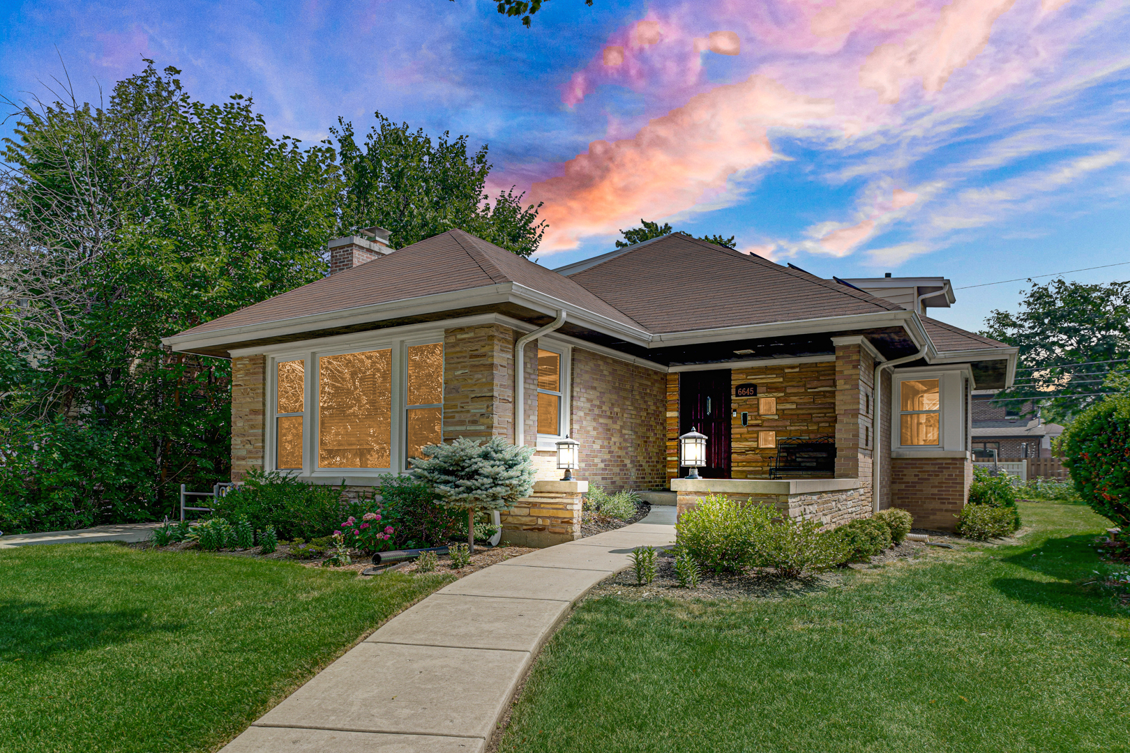 6645 N Drake Avenue Property Photo 1