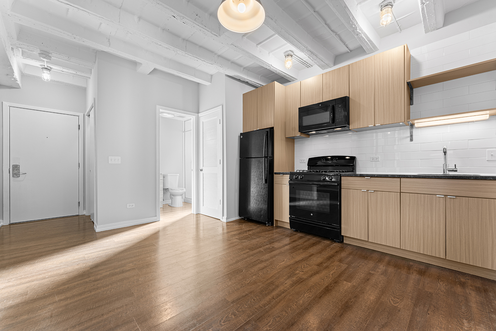 5718 N Winthrop Avenue 612 Property Photo 4