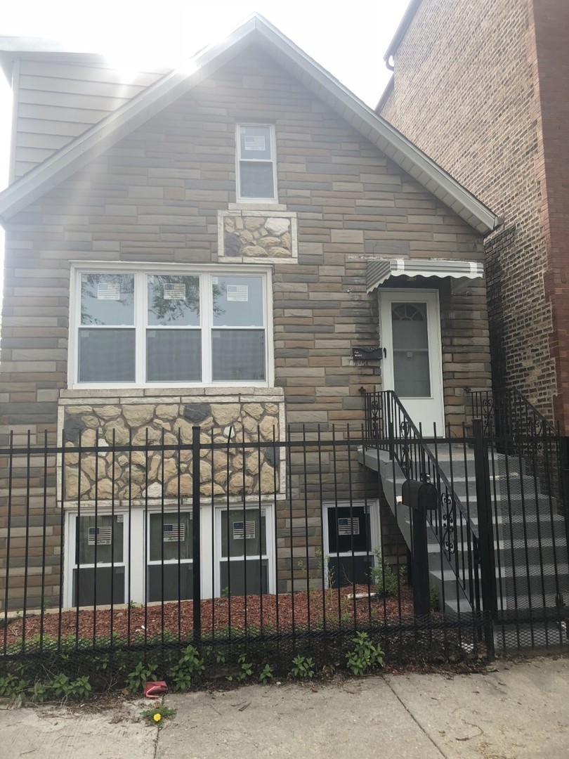 3302 S Hamilton Avenue 1 Property Photo 1