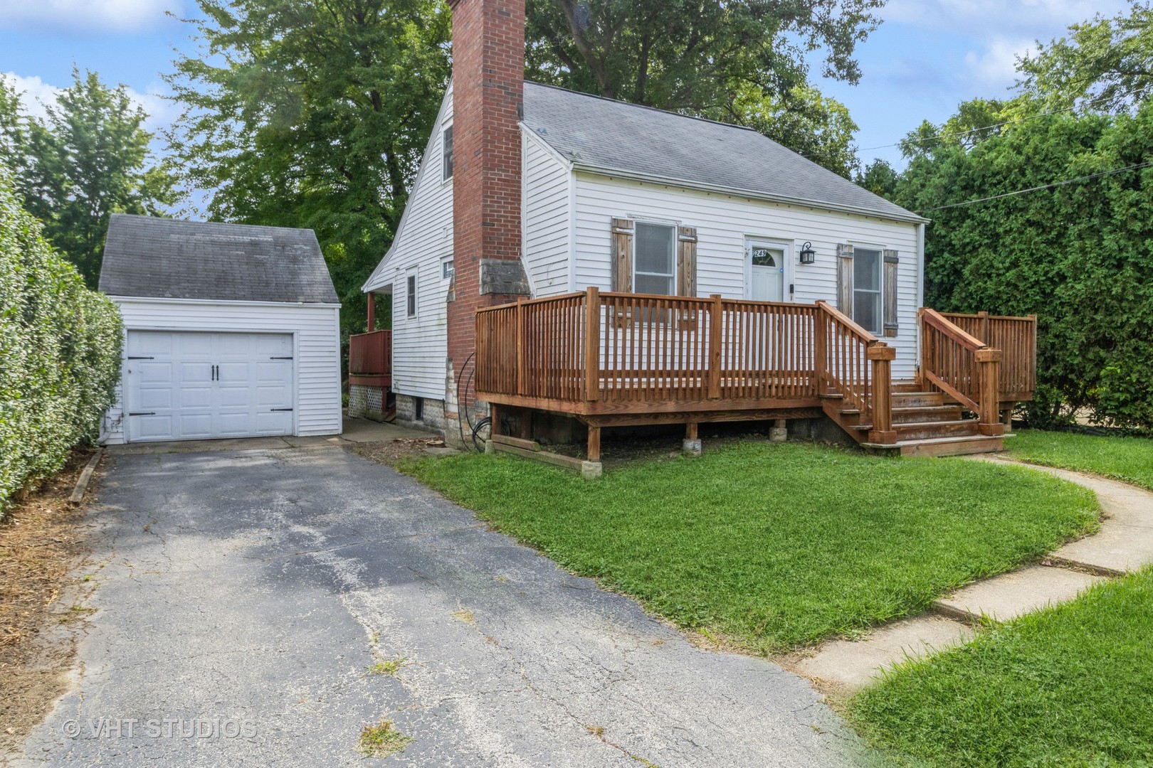249 N Addison Road Property Photo 1