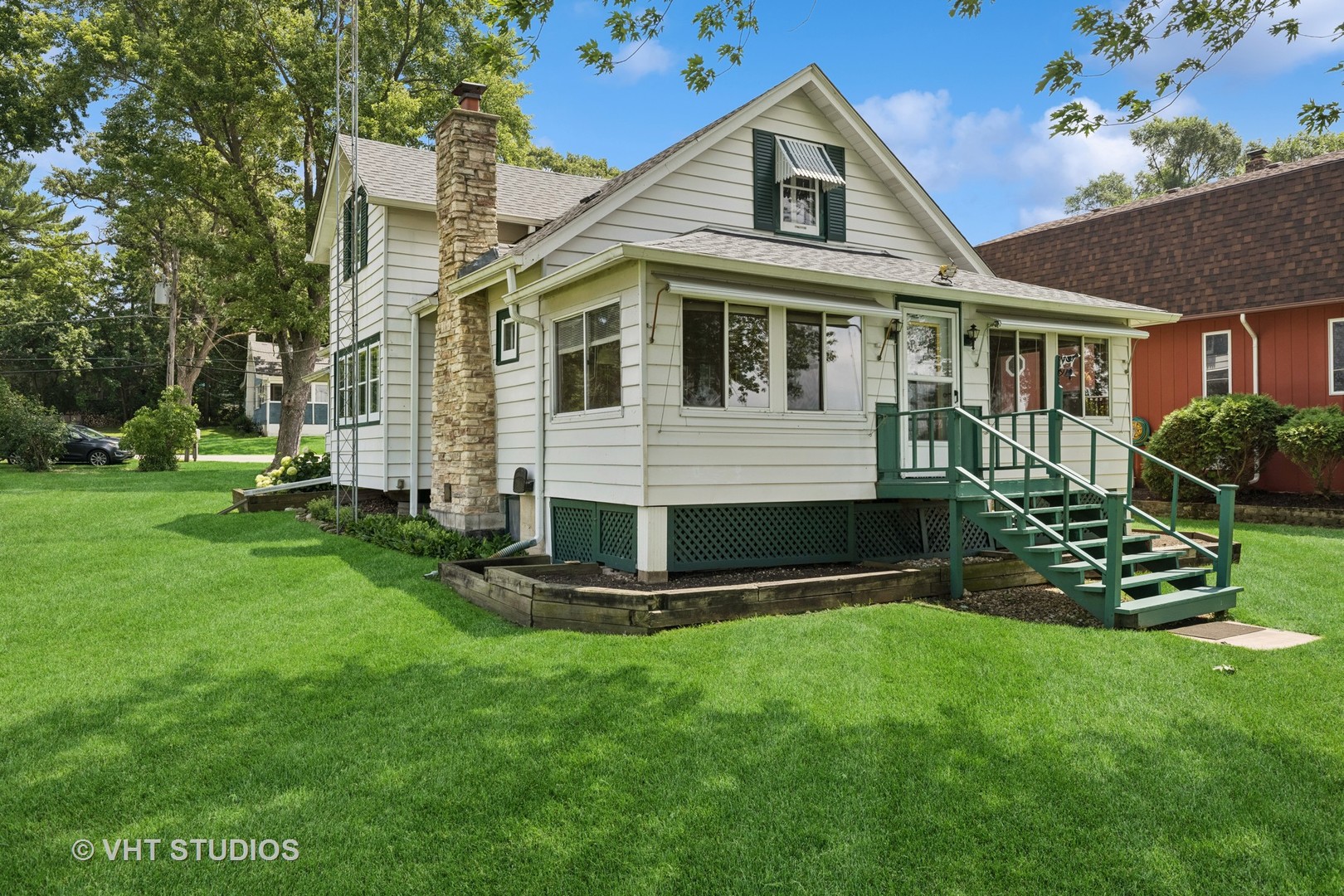 3607 E Lake Shore Drive Property Photo 1