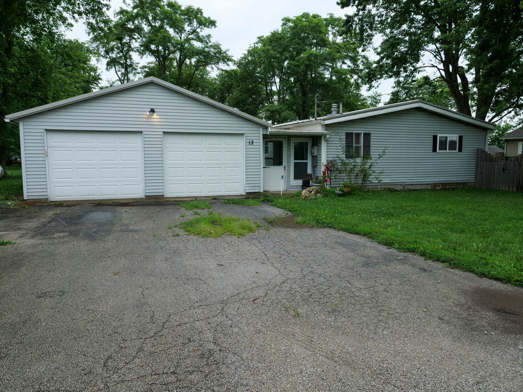 13 Maple Lane Property Photo 1