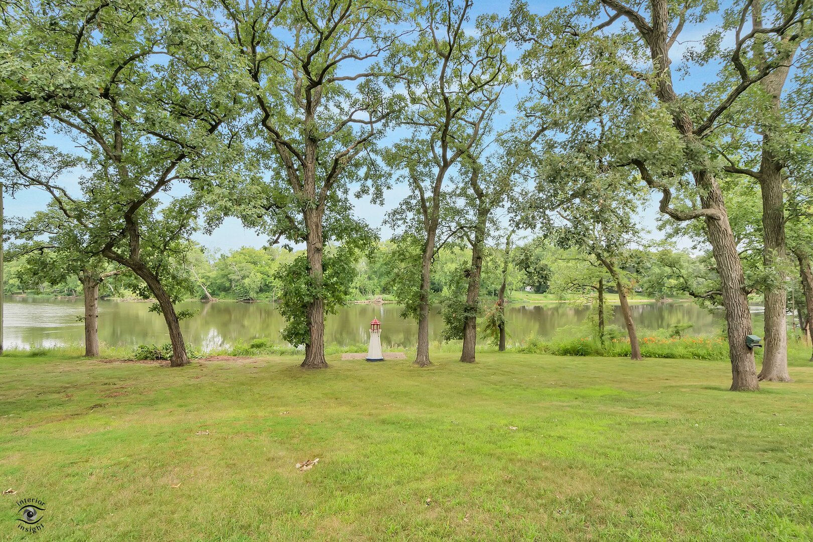 864 Ash Drive Property Photo 10