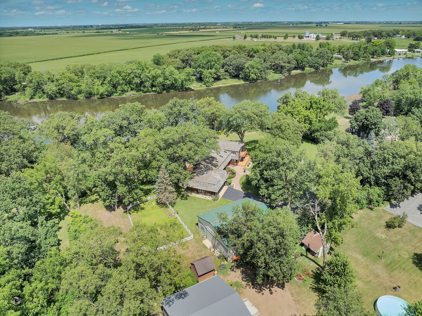 864 Ash Drive Property Photo 49