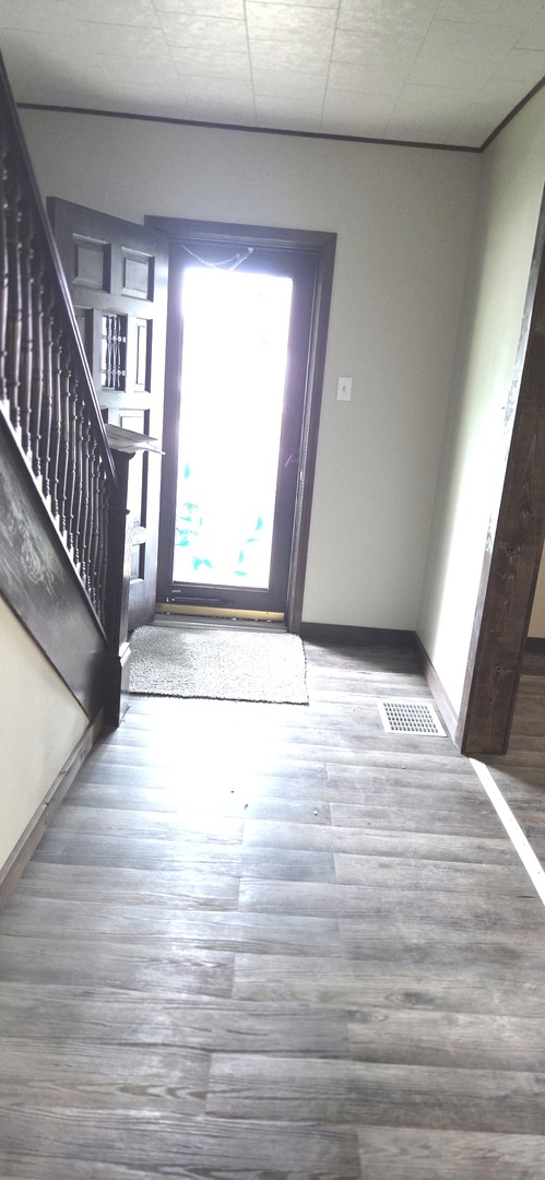 309 N Market Street Property Photo 3