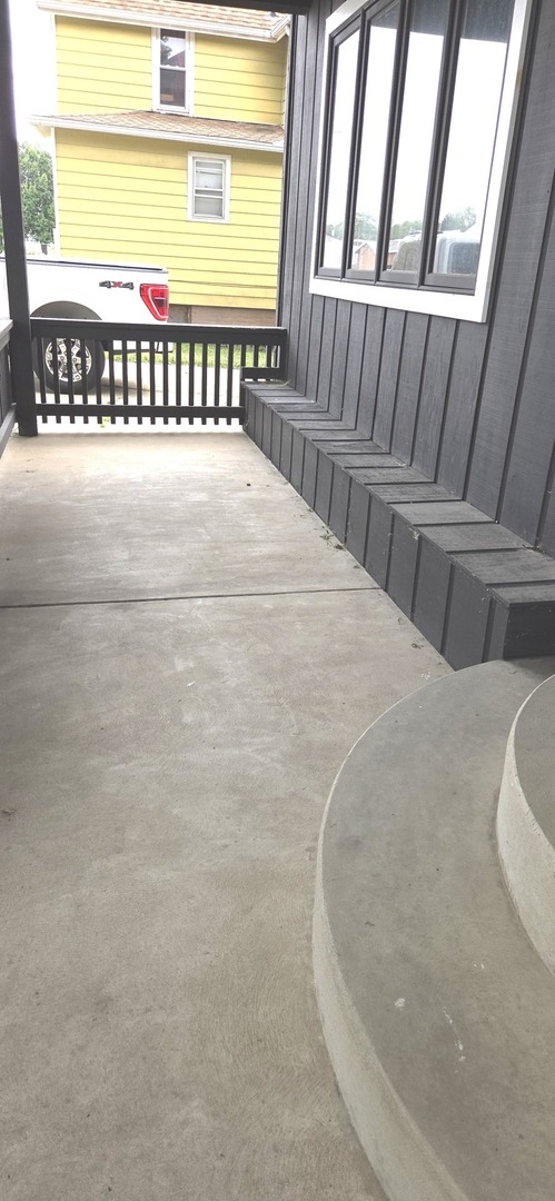 309 N Market Street Property Photo 14