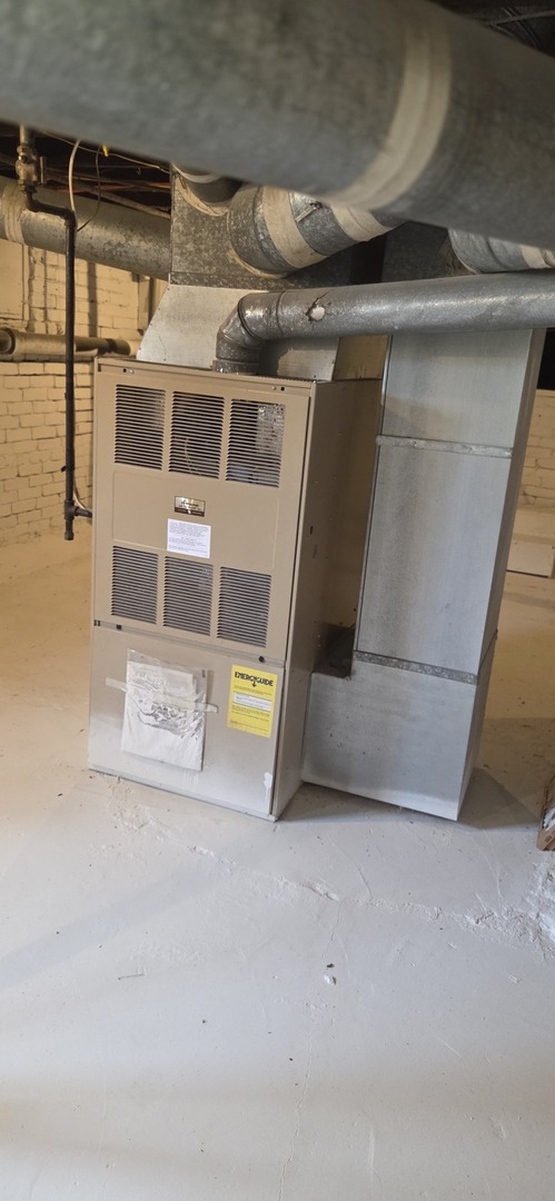 309 N Market Street Property Photo 15