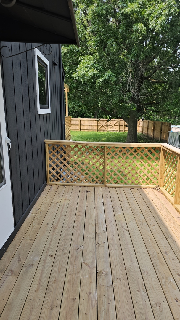 309 N Market Street Property Photo 17