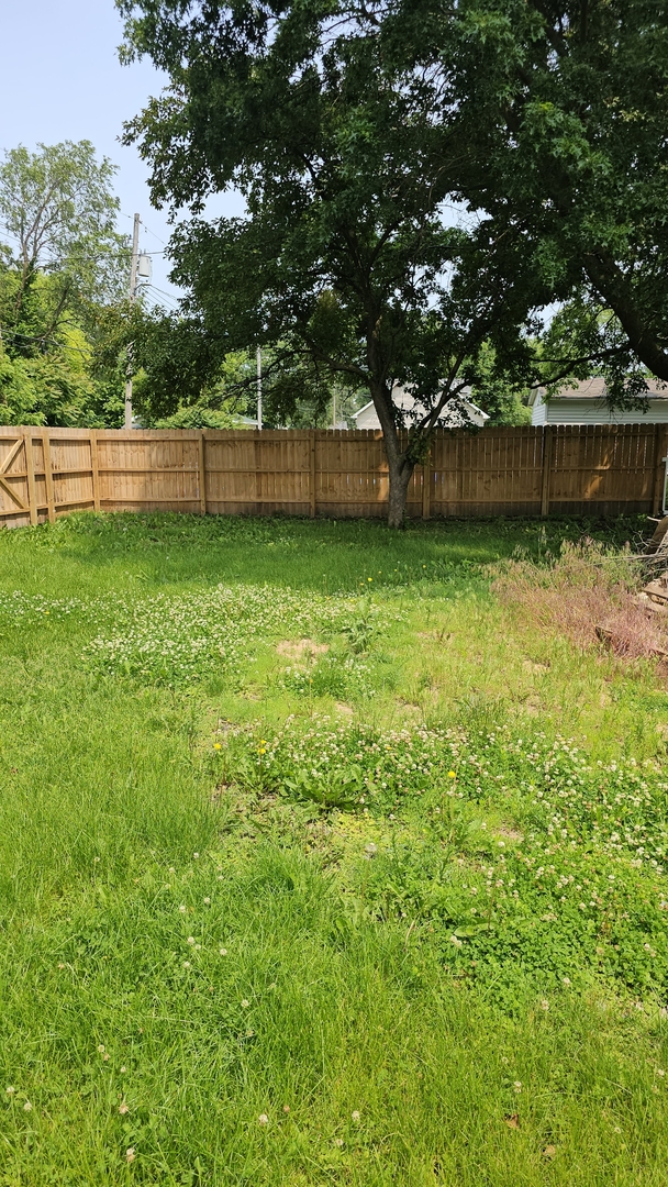 309 N Market Street Property Photo 28