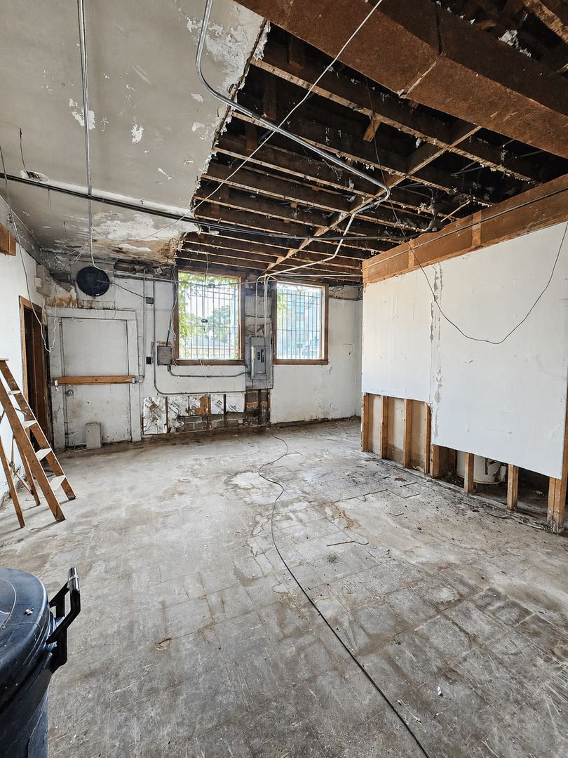 545-547 E 103rd Street Property Photo 7
