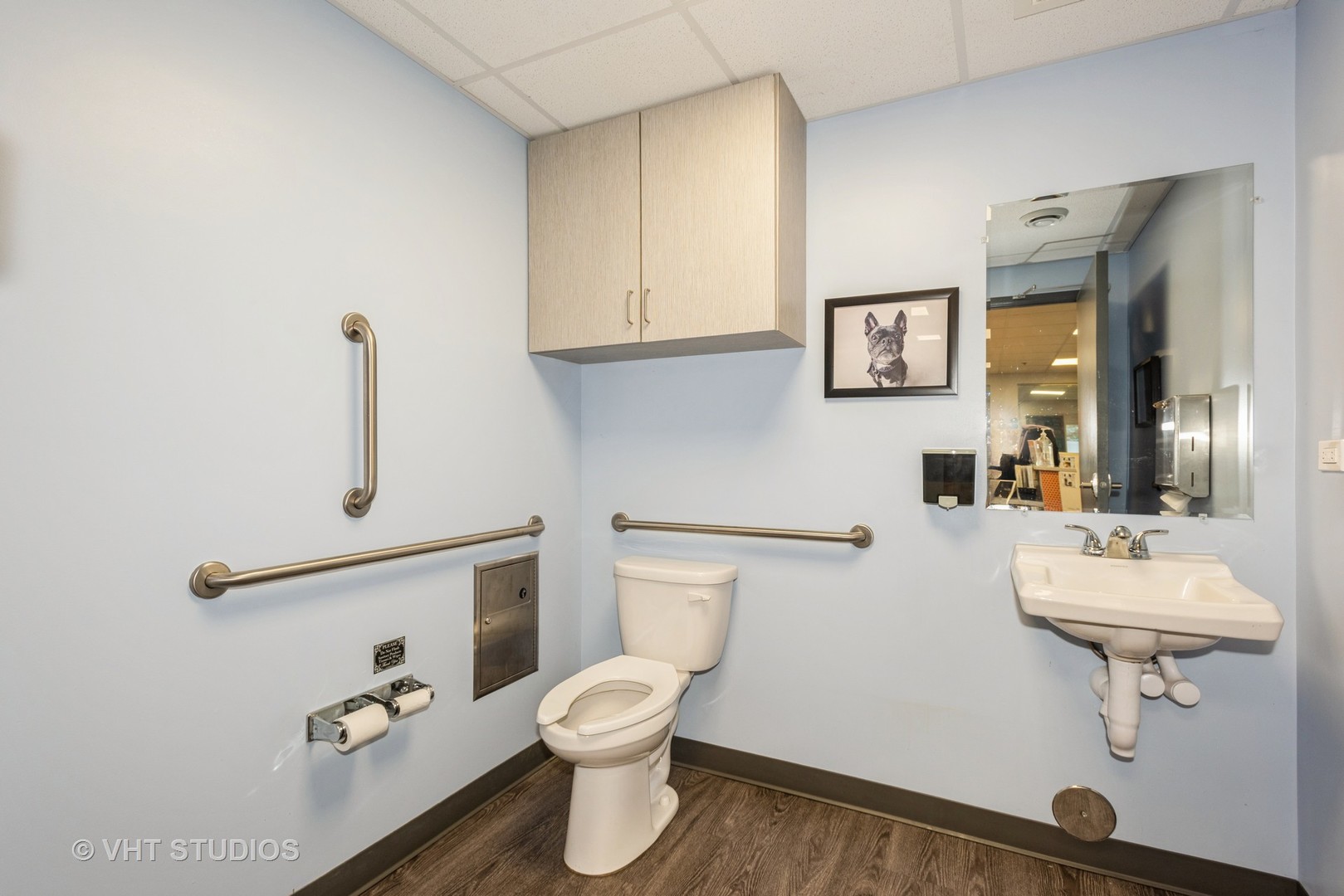 2423 Fargo Boulevard Property Photo 15