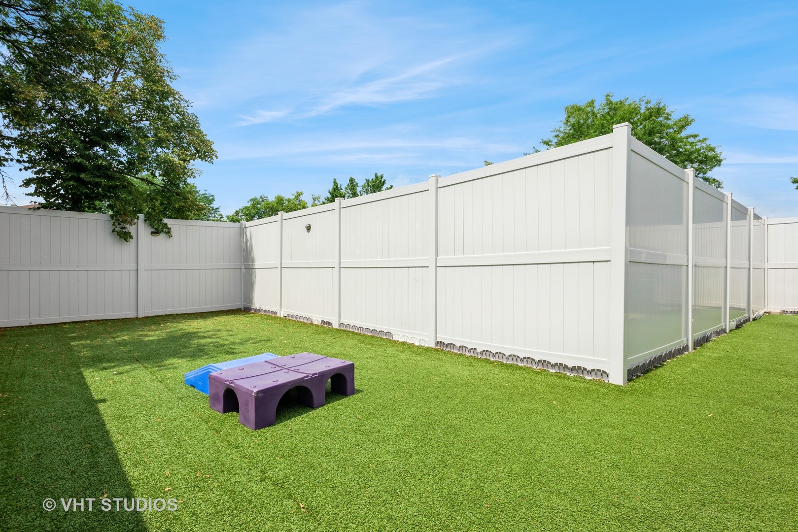 2423 Fargo Boulevard Property Photo 27
