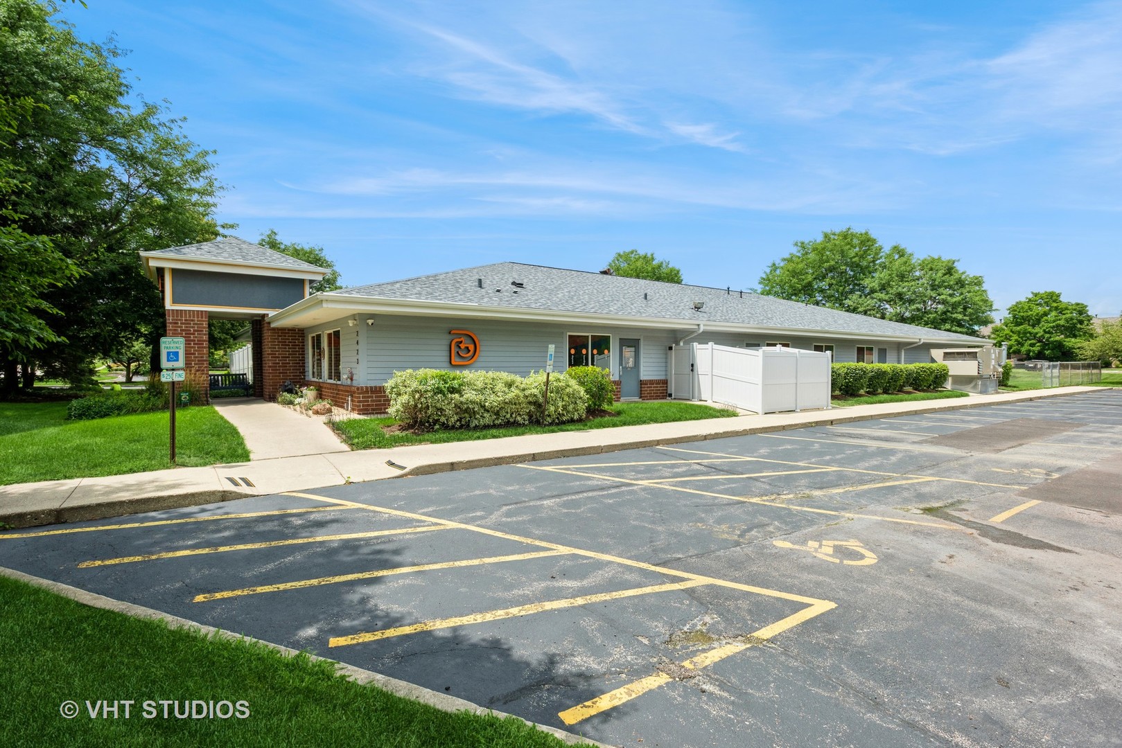 2423 Fargo Boulevard Property Photo 31