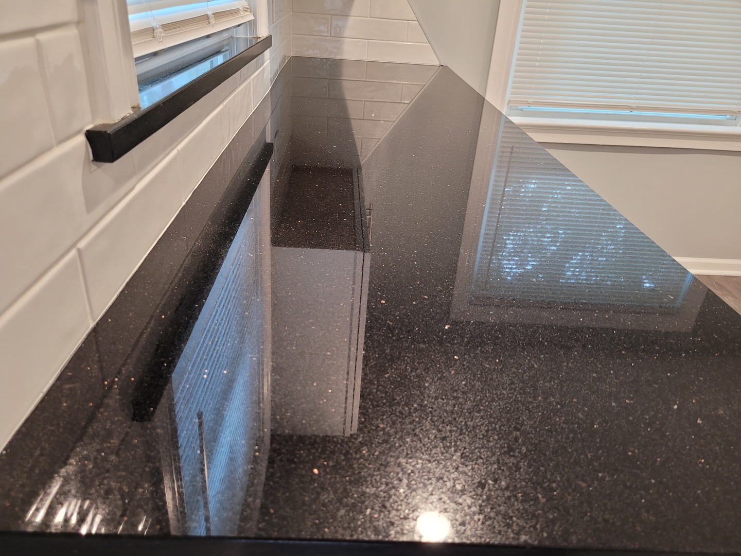 8617 S Bennett Avenue Property Photo 6