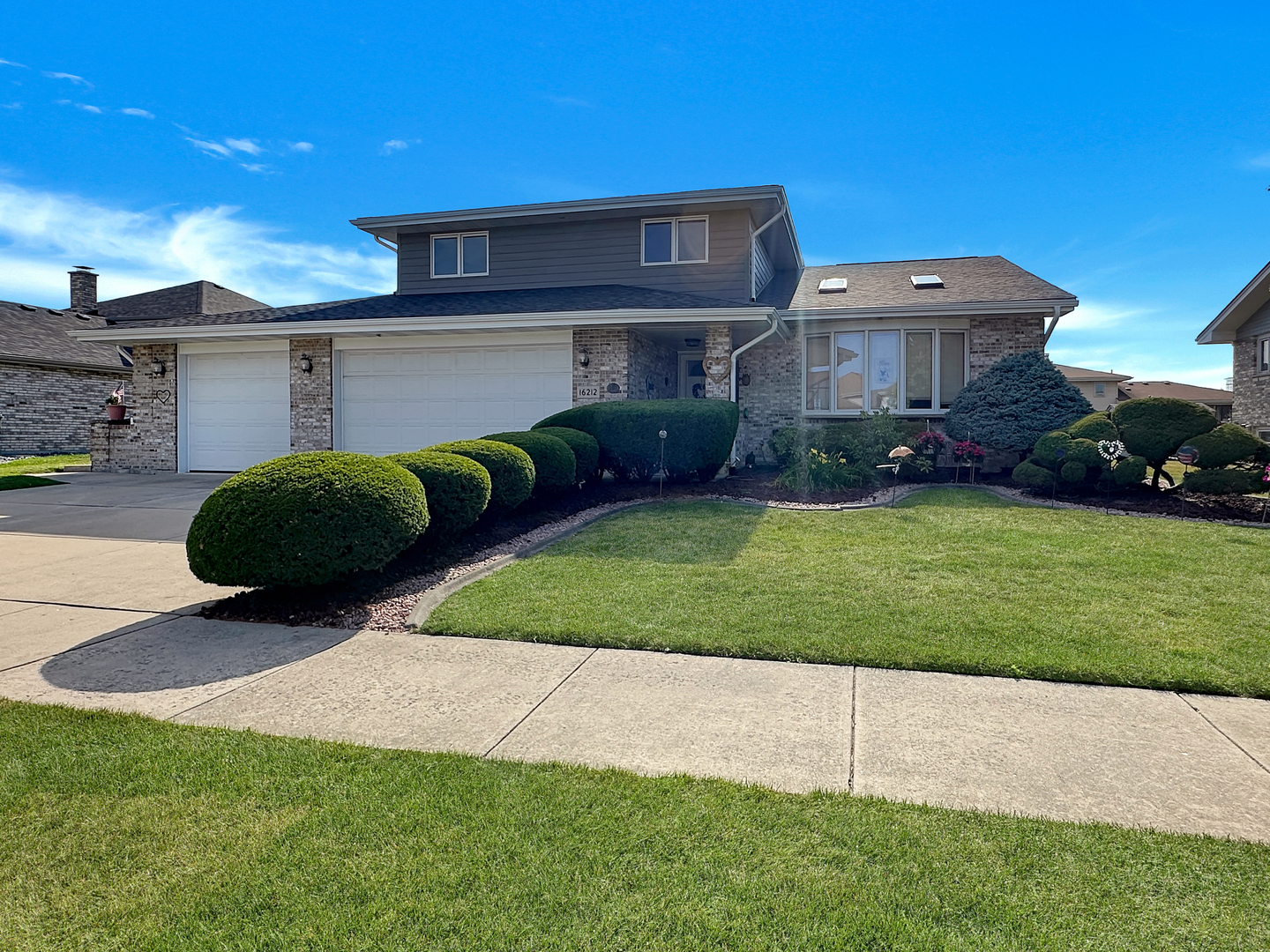 16212 Hamilton Avenue Property Photo 1