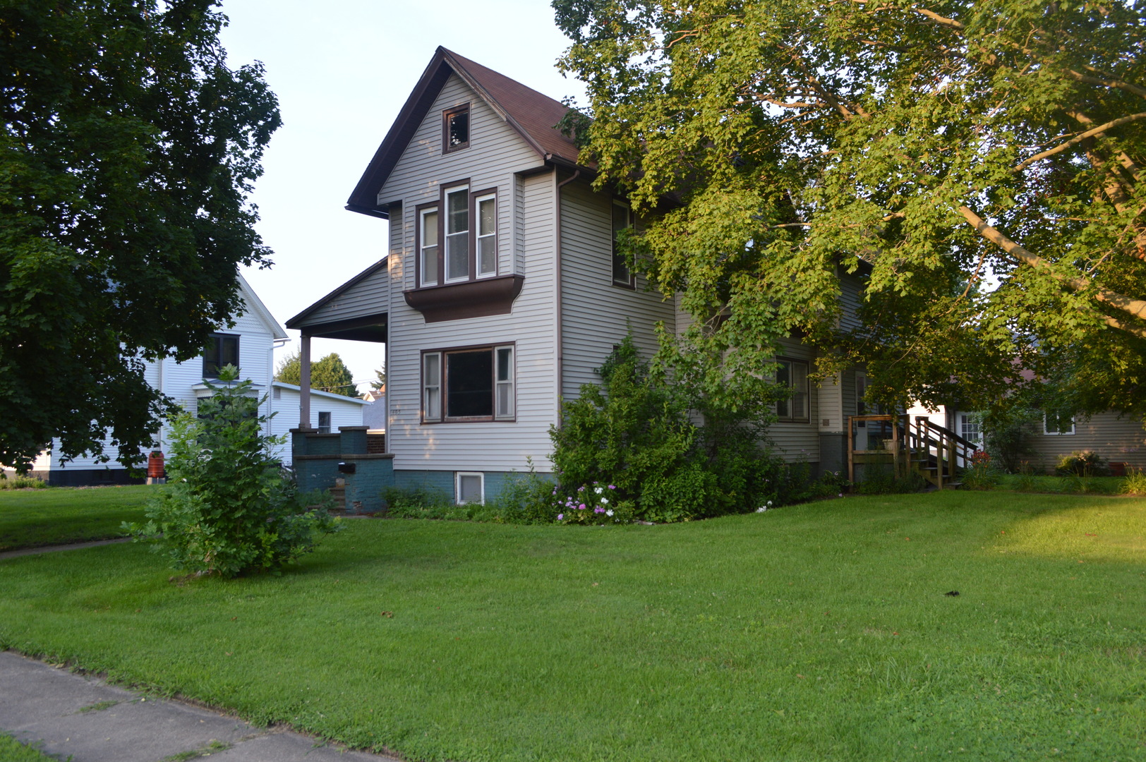 405 N Church Street Property Photo 1