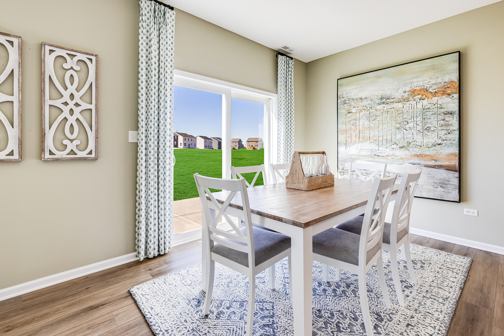 7600 Honeysuckle Lane Property Photo 10