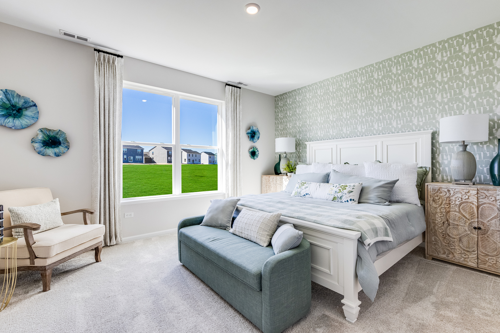 7600 Honeysuckle Lane Property Photo 12