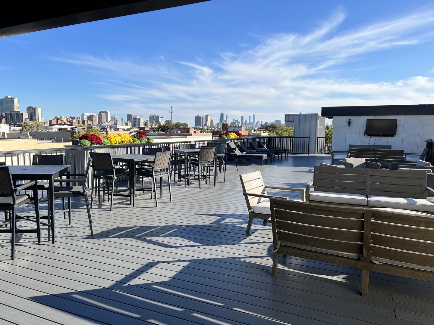 3757 N Sheffield Avenue 302 Property Photo 15