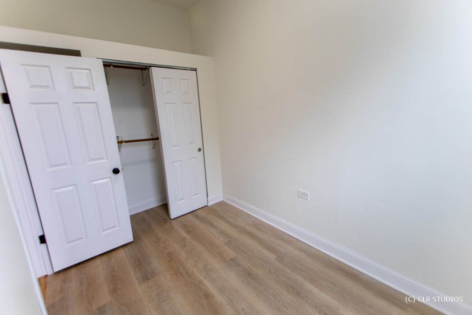 2343 W Grenshaw Street 2 Property Photo 7