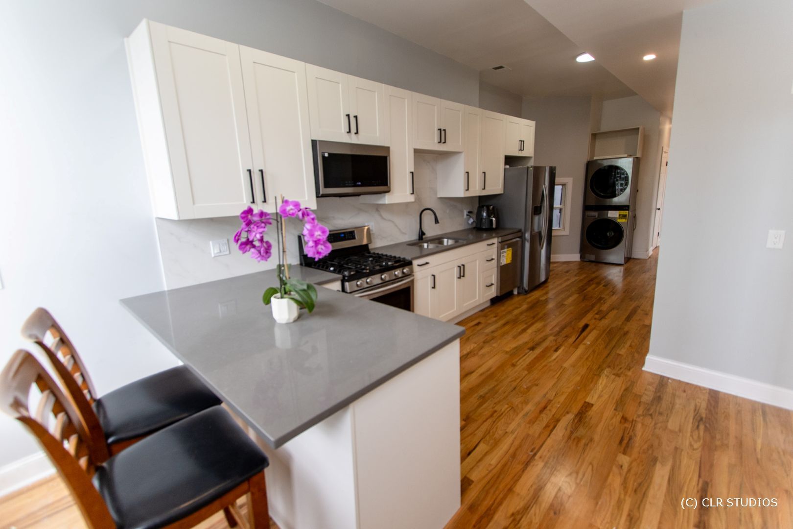 2343 W Grenshaw Street 2 Property Photo 12