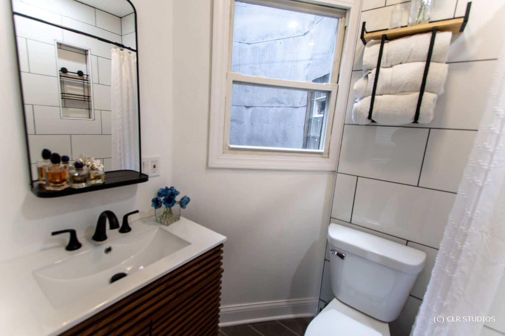 2343 W Grenshaw Street 2 Property Photo 13