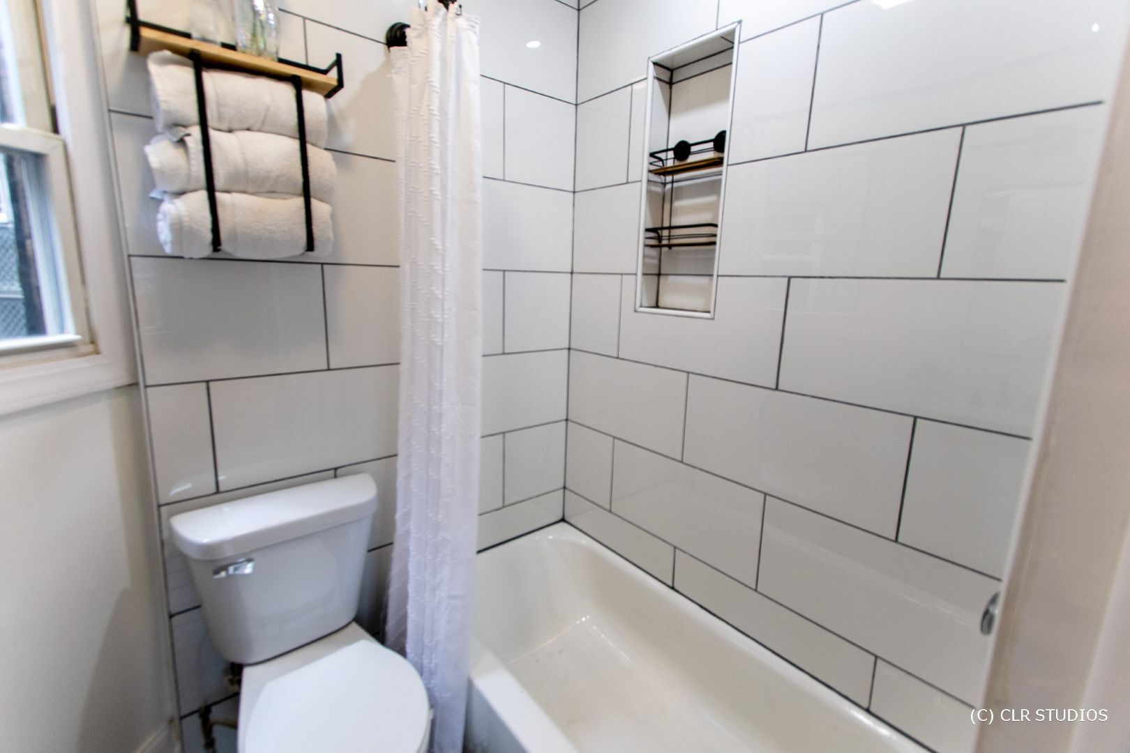 2343 W Grenshaw Street 2 Property Photo 14