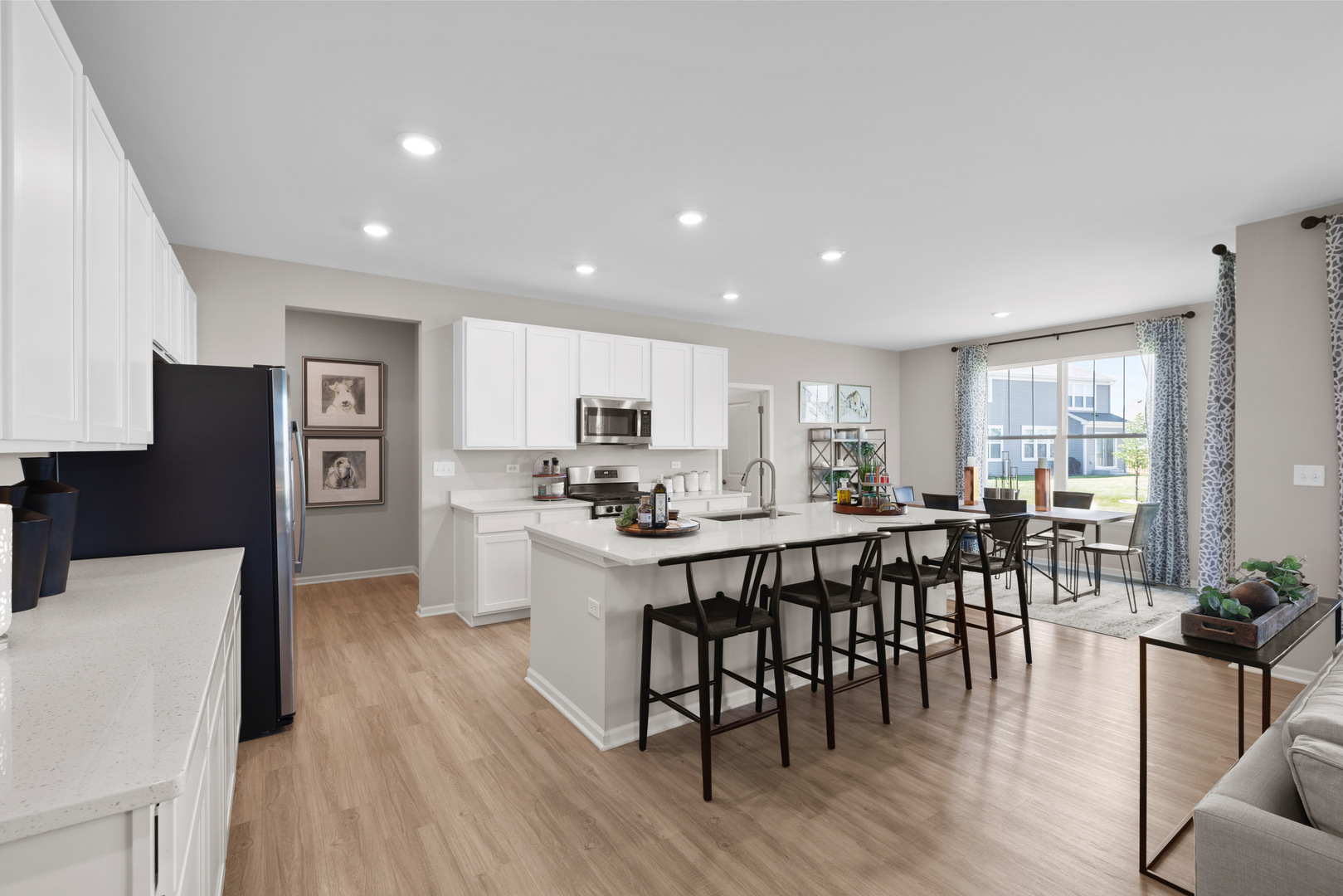 1081 Waterford Street Property Photo 3