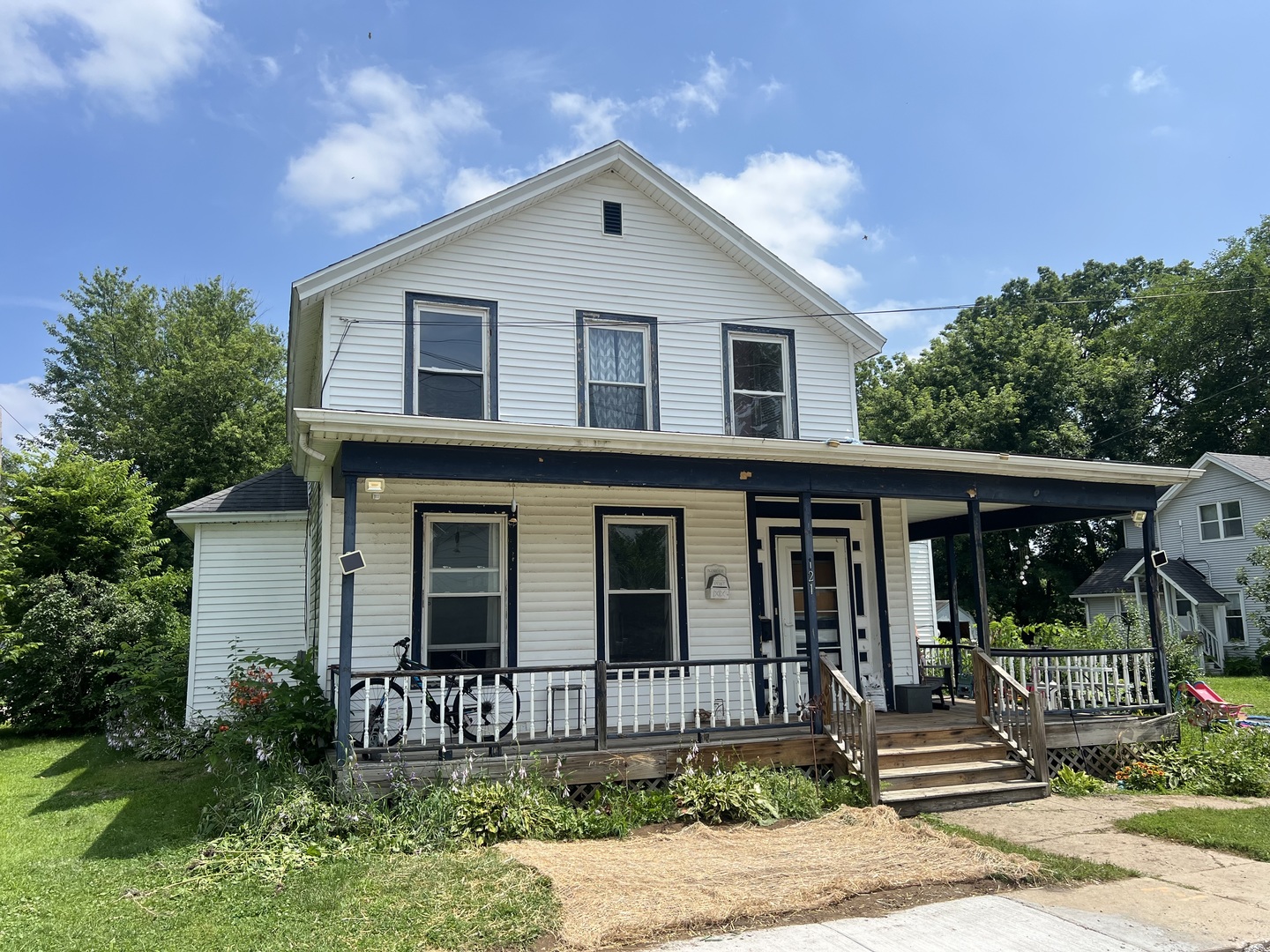 121 Green Street Property Photo 1